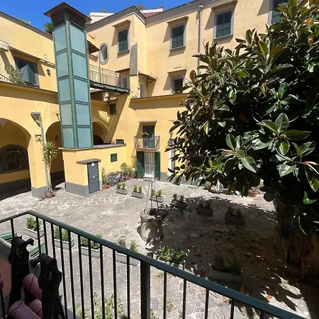 Holiday home Casetta Megaride